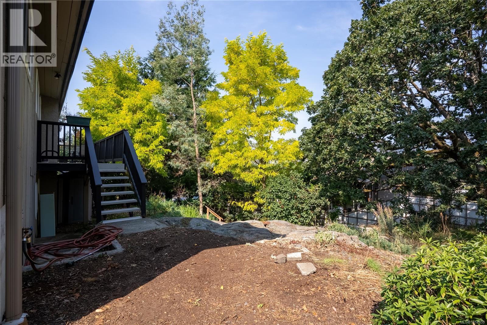 1556 Arrow Rd, Saanich
