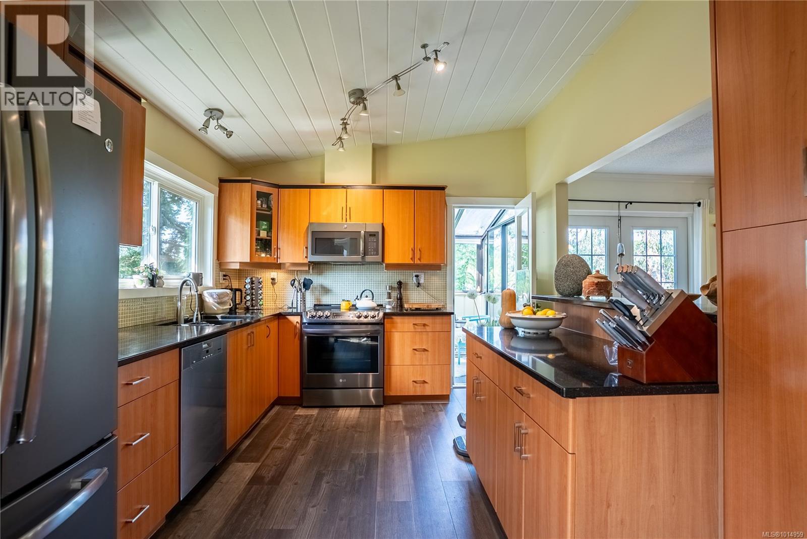 1556 Arrow Rd, Saanich