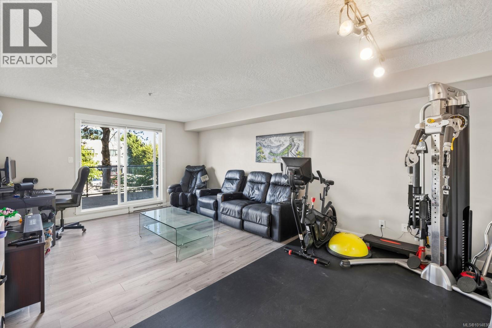 213 2829 Peatt Road, Langford