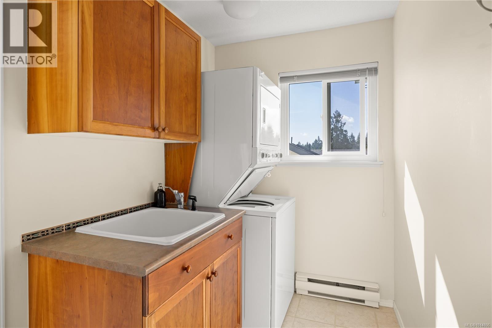  3635 Arbutus Drive North, Cobble Hill