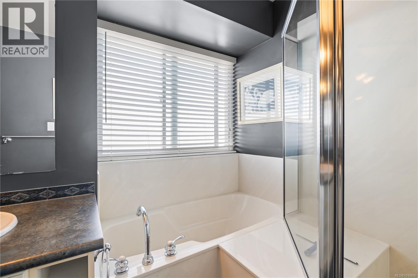  3635 Arbutus Drive North, Cobble Hill