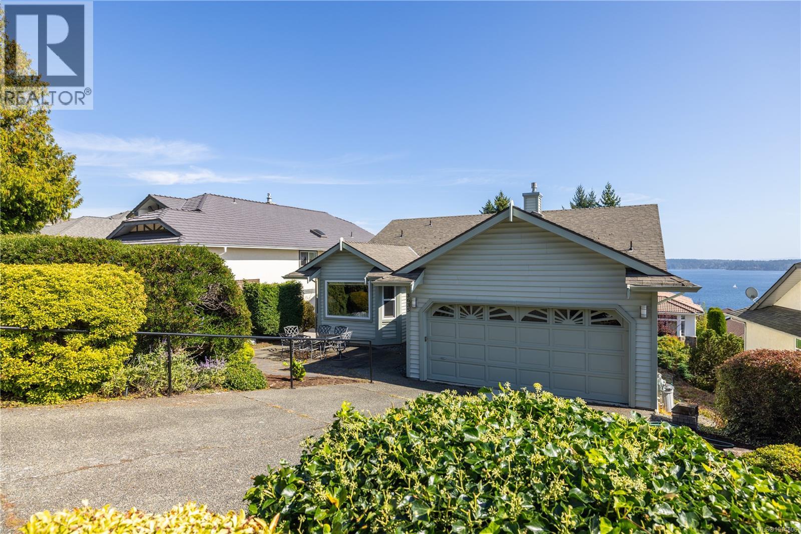  3635 Arbutus Drive North, Cobble Hill