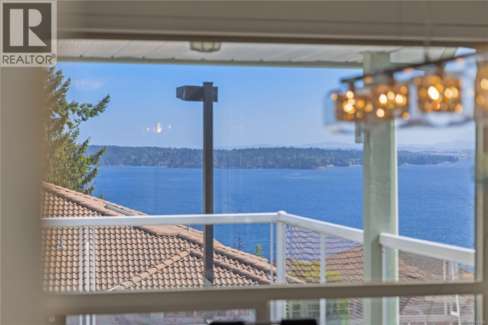  3635 Arbutus Drive North, Cobble Hill