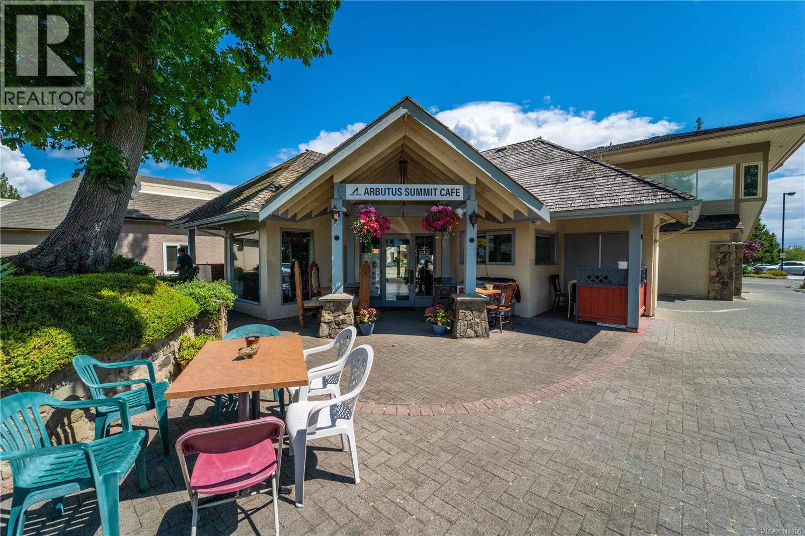  3635 Arbutus Drive North, Cobble Hill