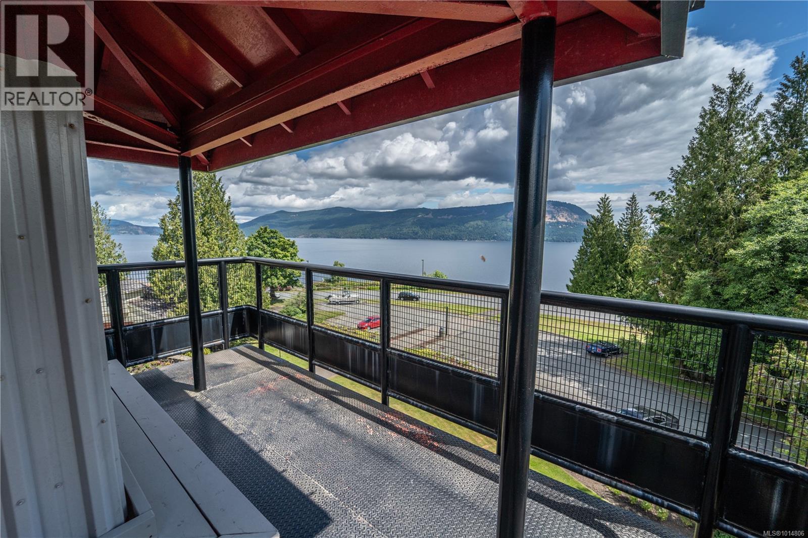  3635 Arbutus Drive North, Cobble Hill