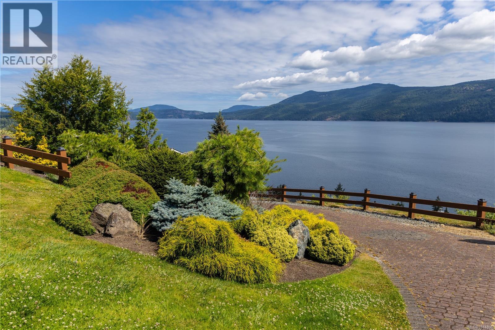  3635 Arbutus Drive North, Cobble Hill