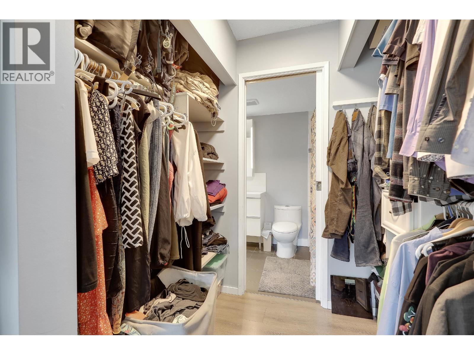 409 9857 MANCHESTER DRIVE