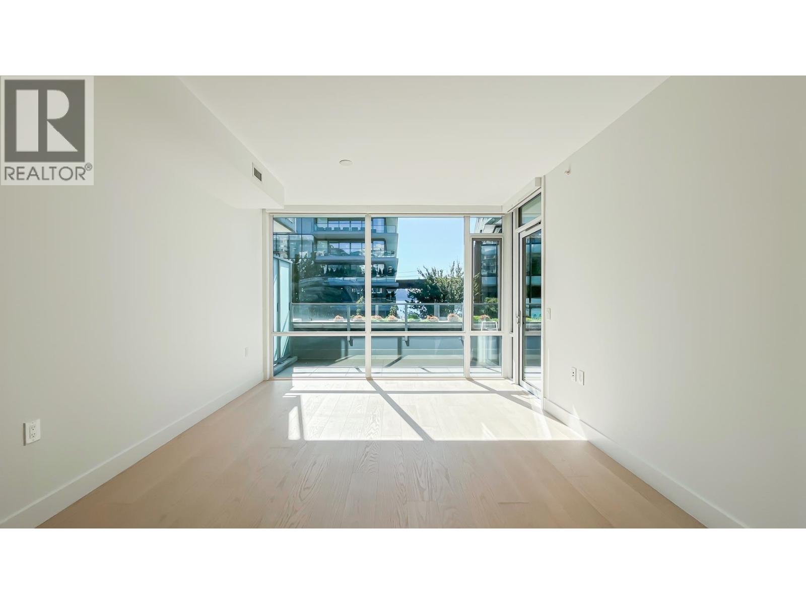 205 1331 MARINE DRIVE, West Vancouver