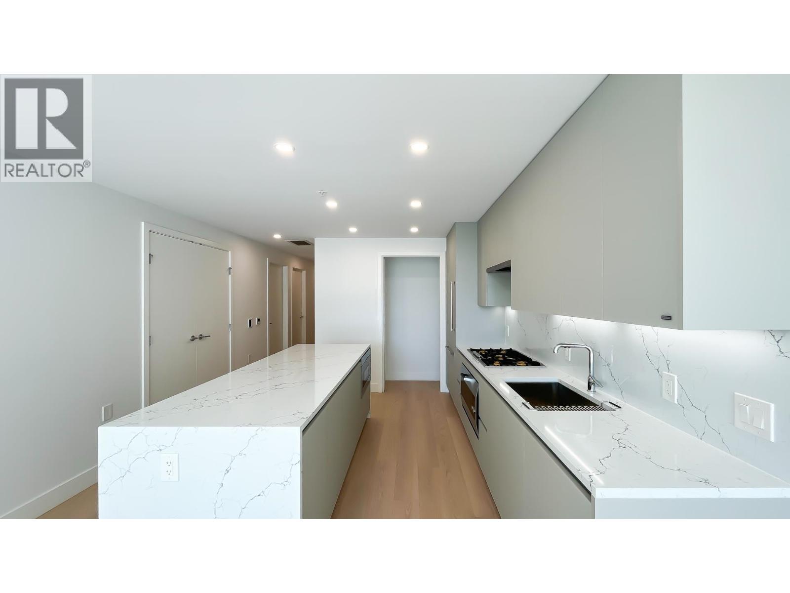 205 1331 MARINE DRIVE, West Vancouver