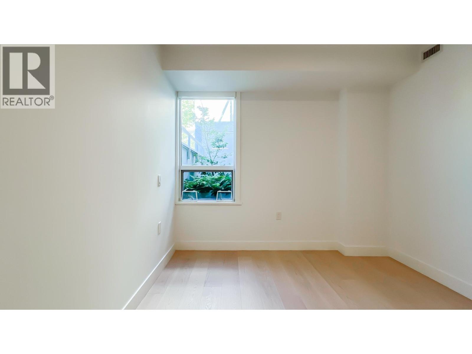 205 1331 MARINE DRIVE, West Vancouver