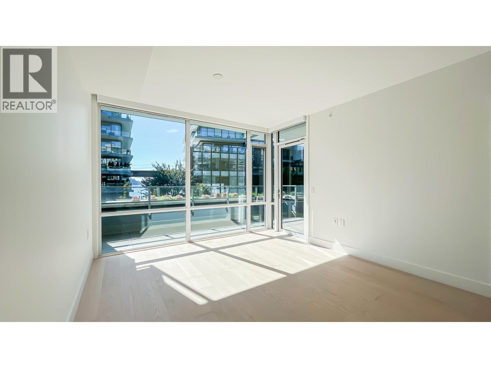 205 1331 MARINE DRIVE, West Vancouver