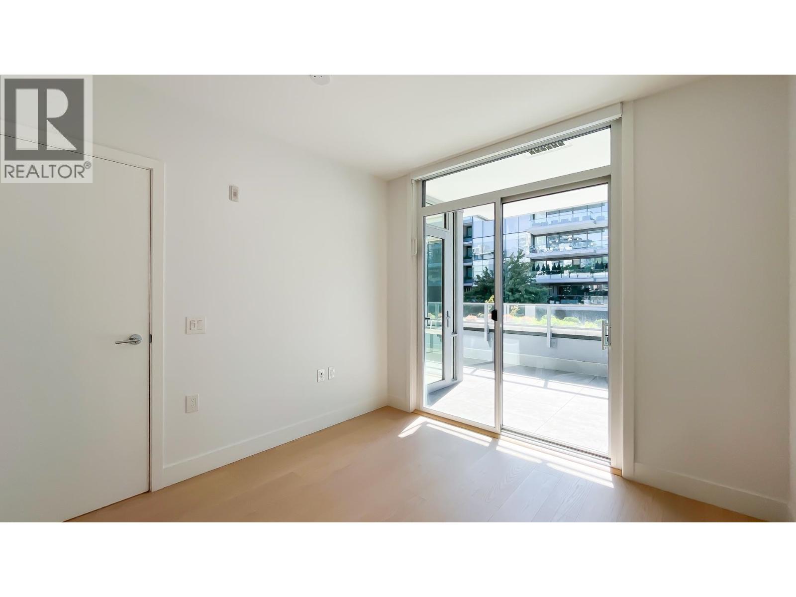 205 1331 MARINE DRIVE, West Vancouver