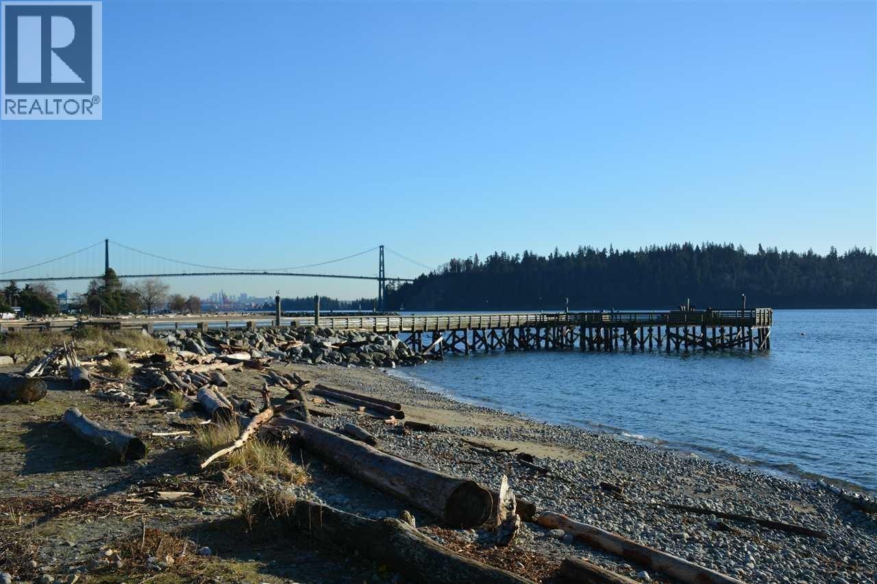 205 1331 MARINE DRIVE, West Vancouver