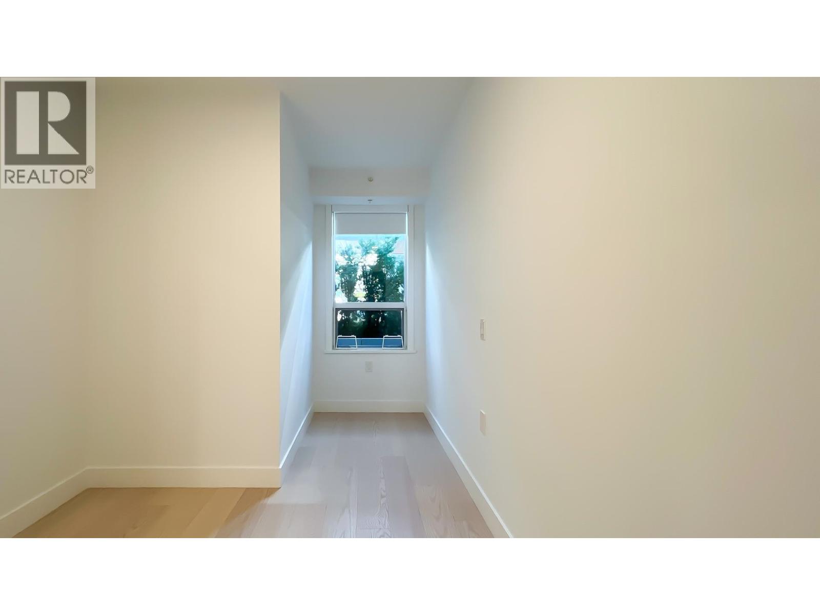 205 1331 MARINE DRIVE, West Vancouver