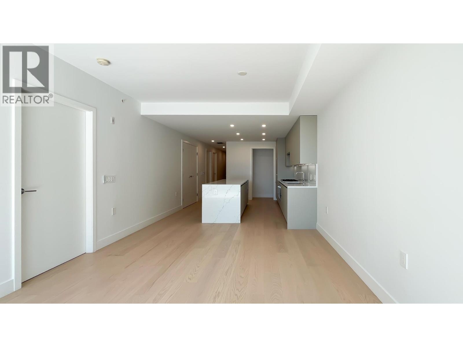 205 1331 MARINE DRIVE, West Vancouver
