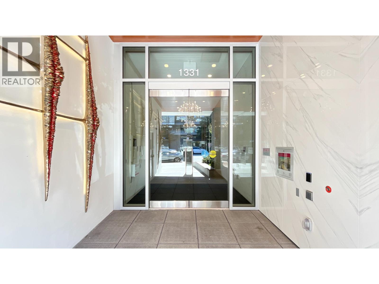 205 1331 MARINE DRIVE, West Vancouver