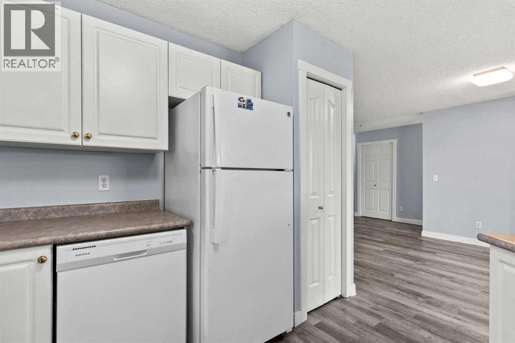 Single Family House for Sale in   Somervale Court SW Somerset Calgary 
