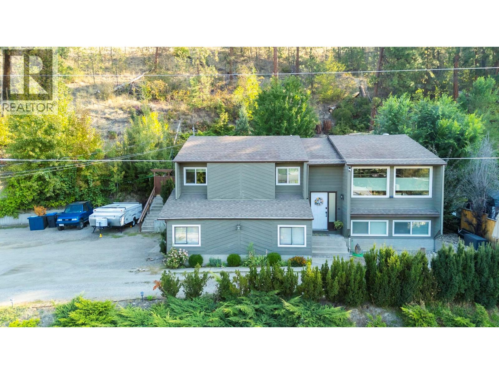 1525 Hollywood Road South, Kelowna