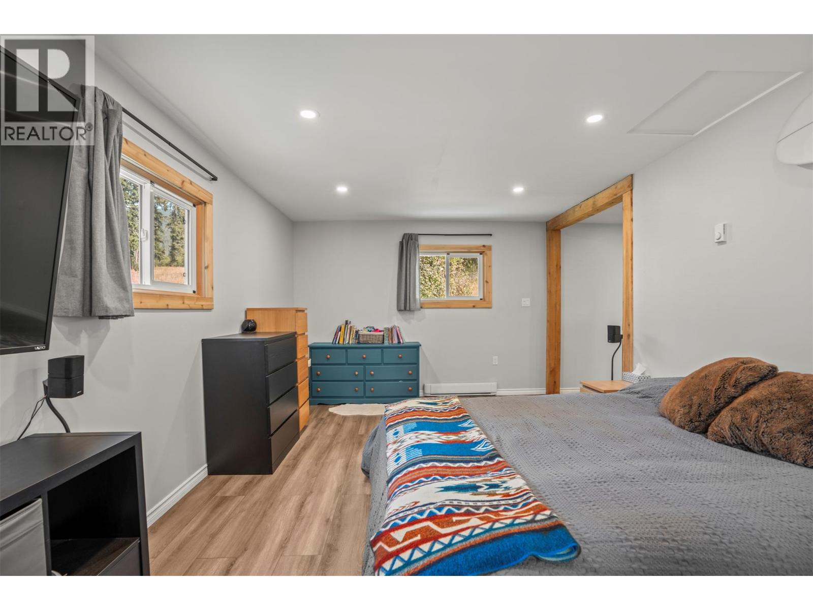  1274 Mountain View Road, Spallumcheen