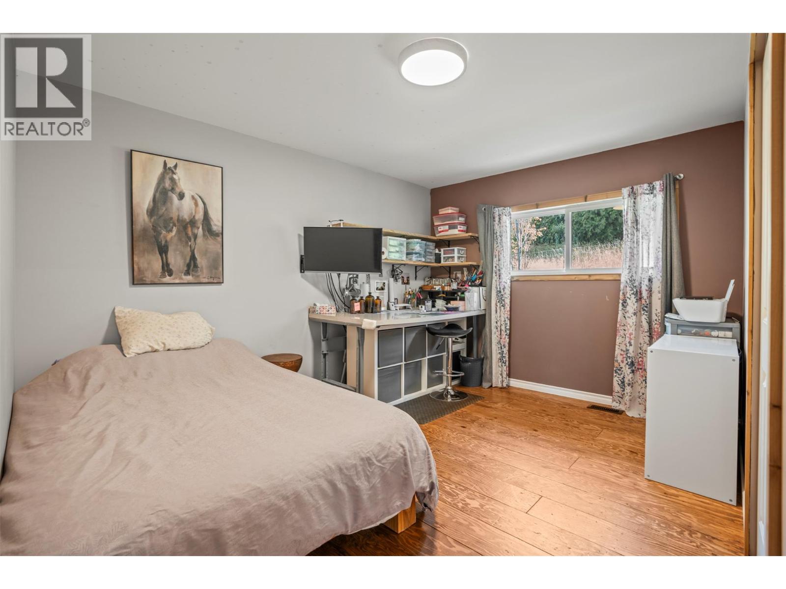  1274 Mountain View Road, Spallumcheen