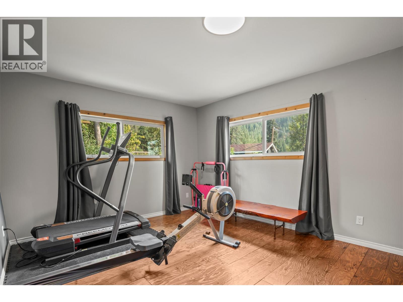  1274 Mountain View Road, Spallumcheen