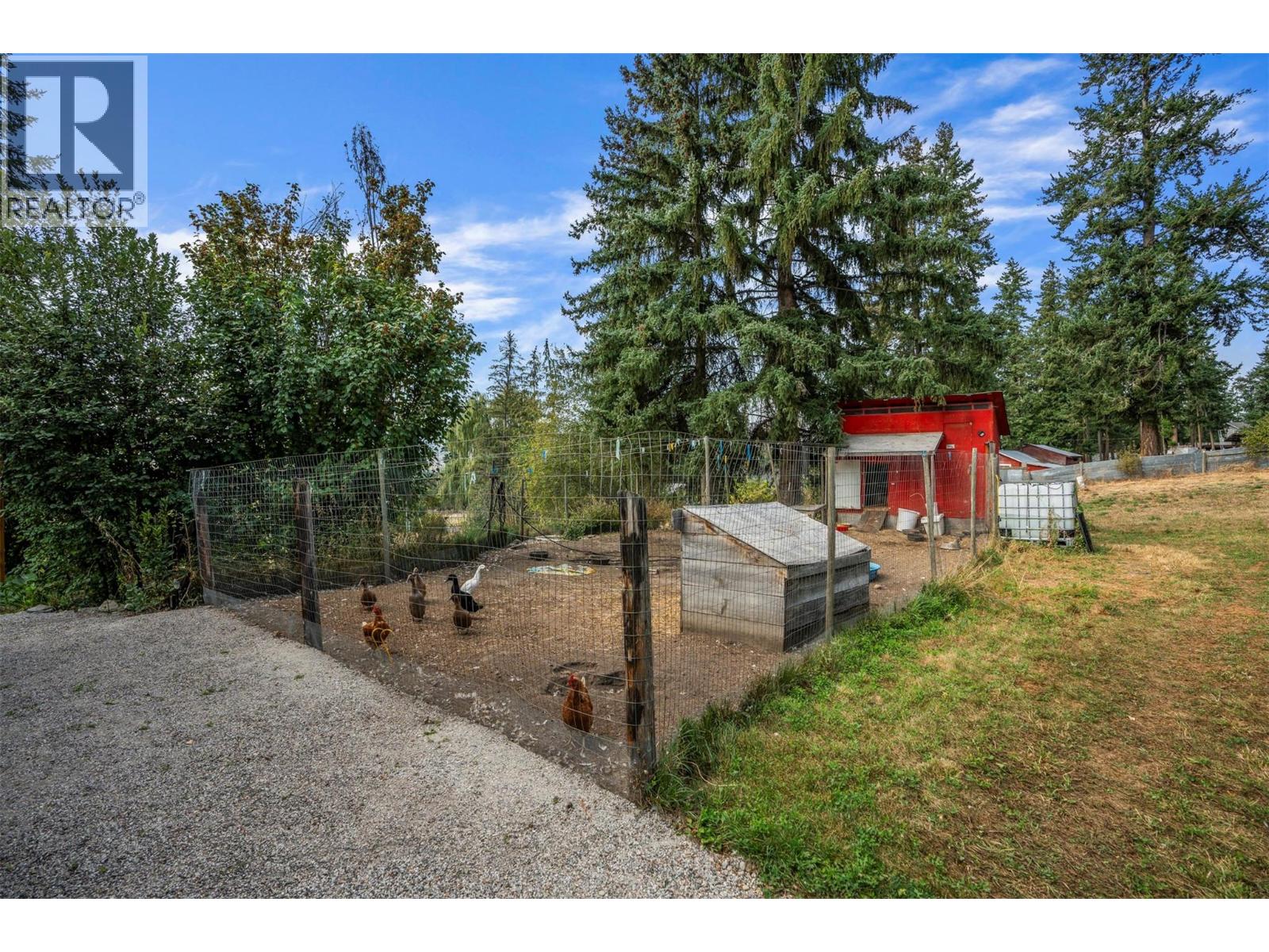  1274 Mountain View Road, Spallumcheen