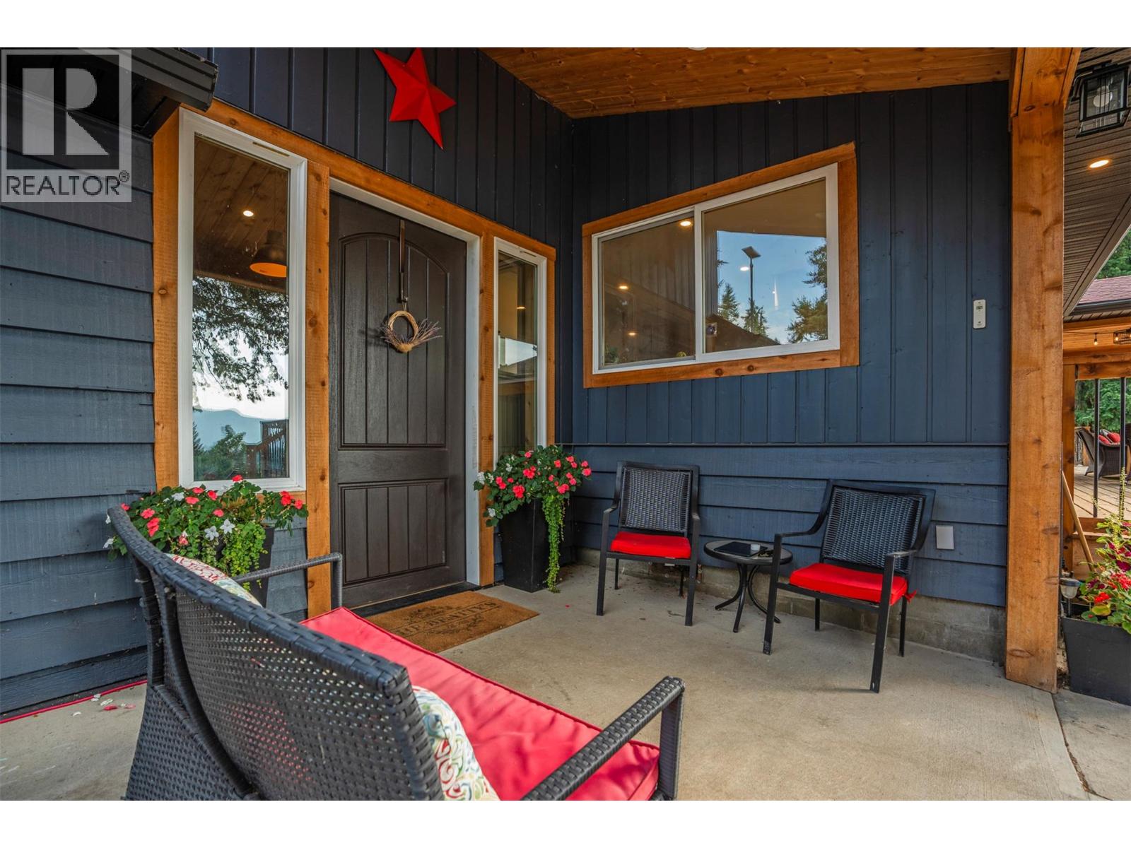  1274 Mountain View Road, Spallumcheen