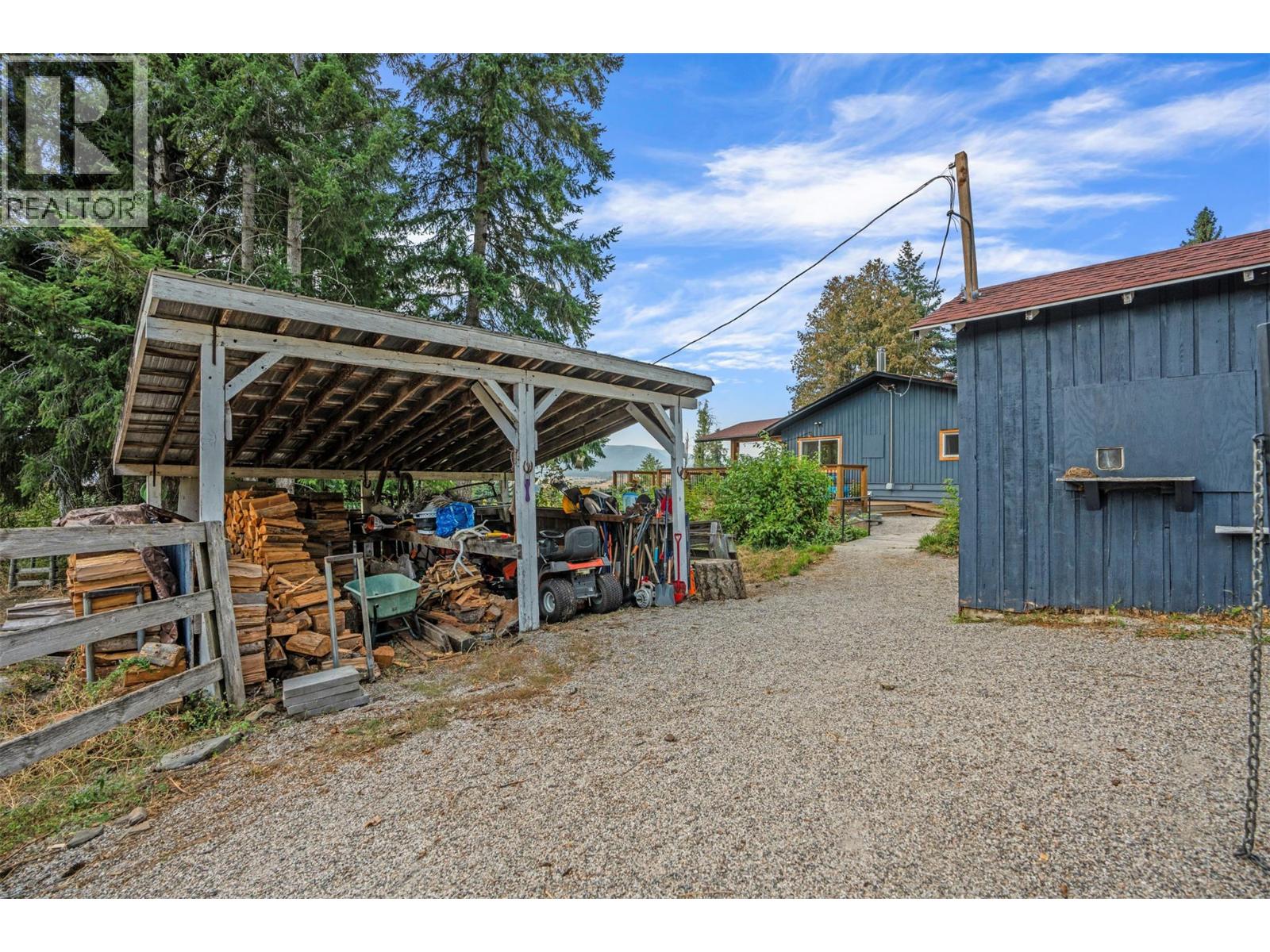  1274 Mountain View Road, Spallumcheen