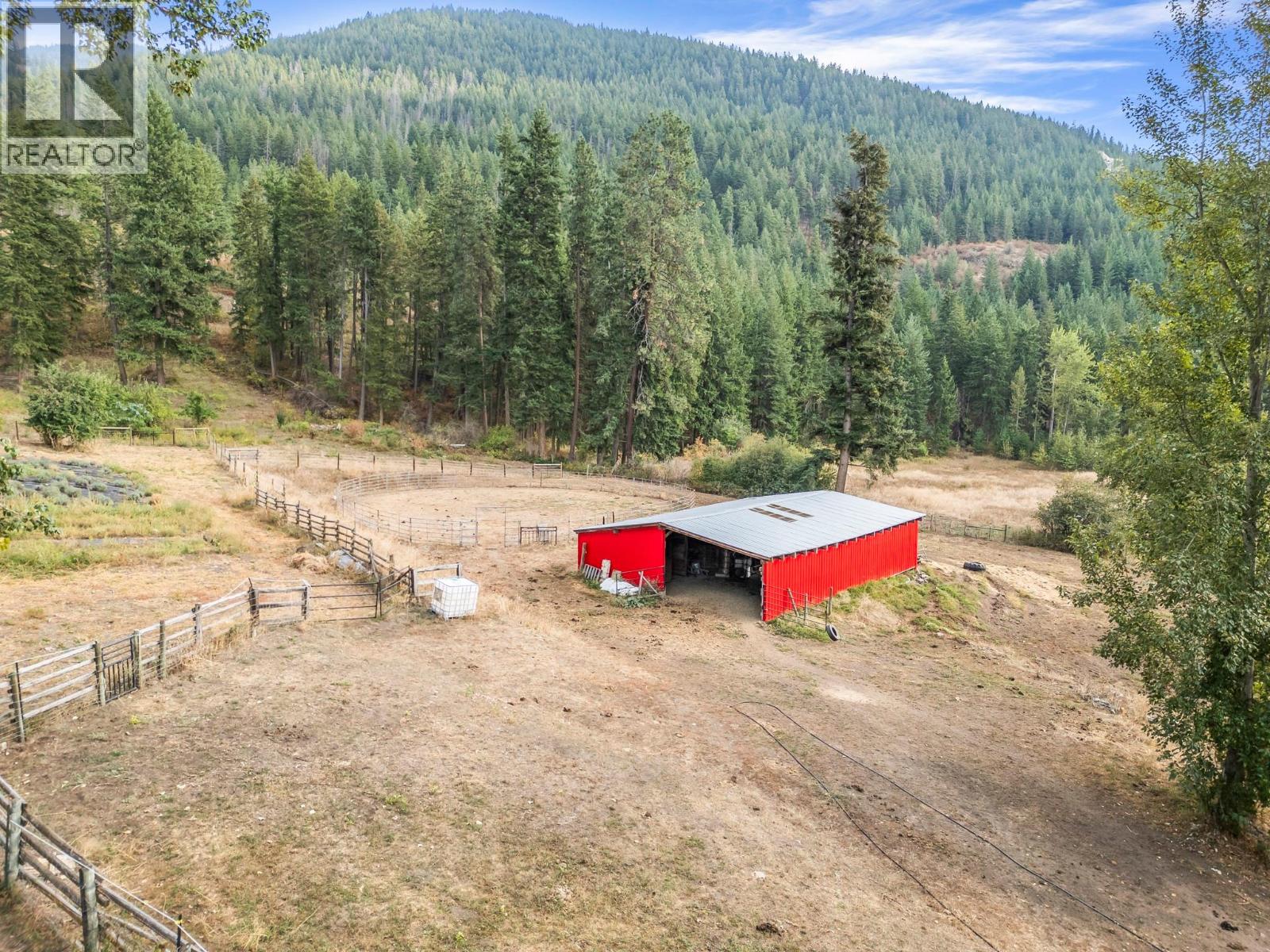  1274 Mountain View Road, Spallumcheen