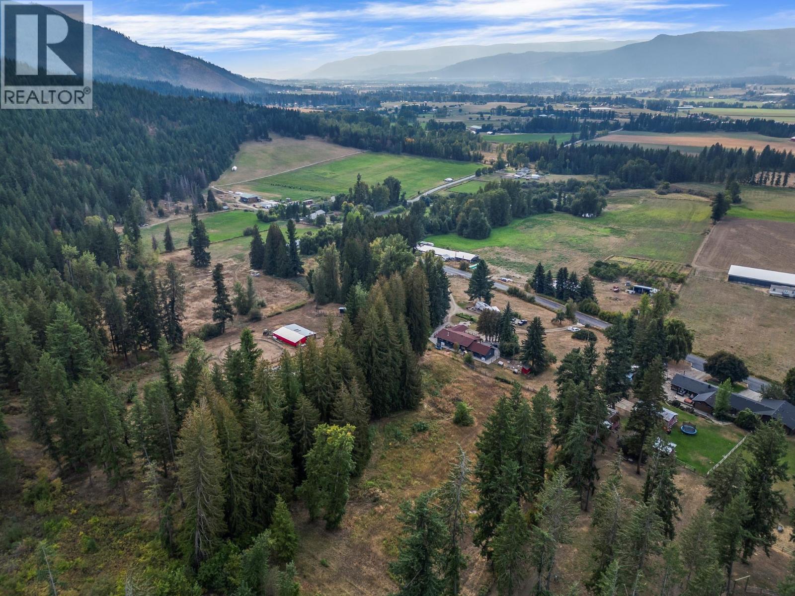  1274 Mountain View Road, Spallumcheen