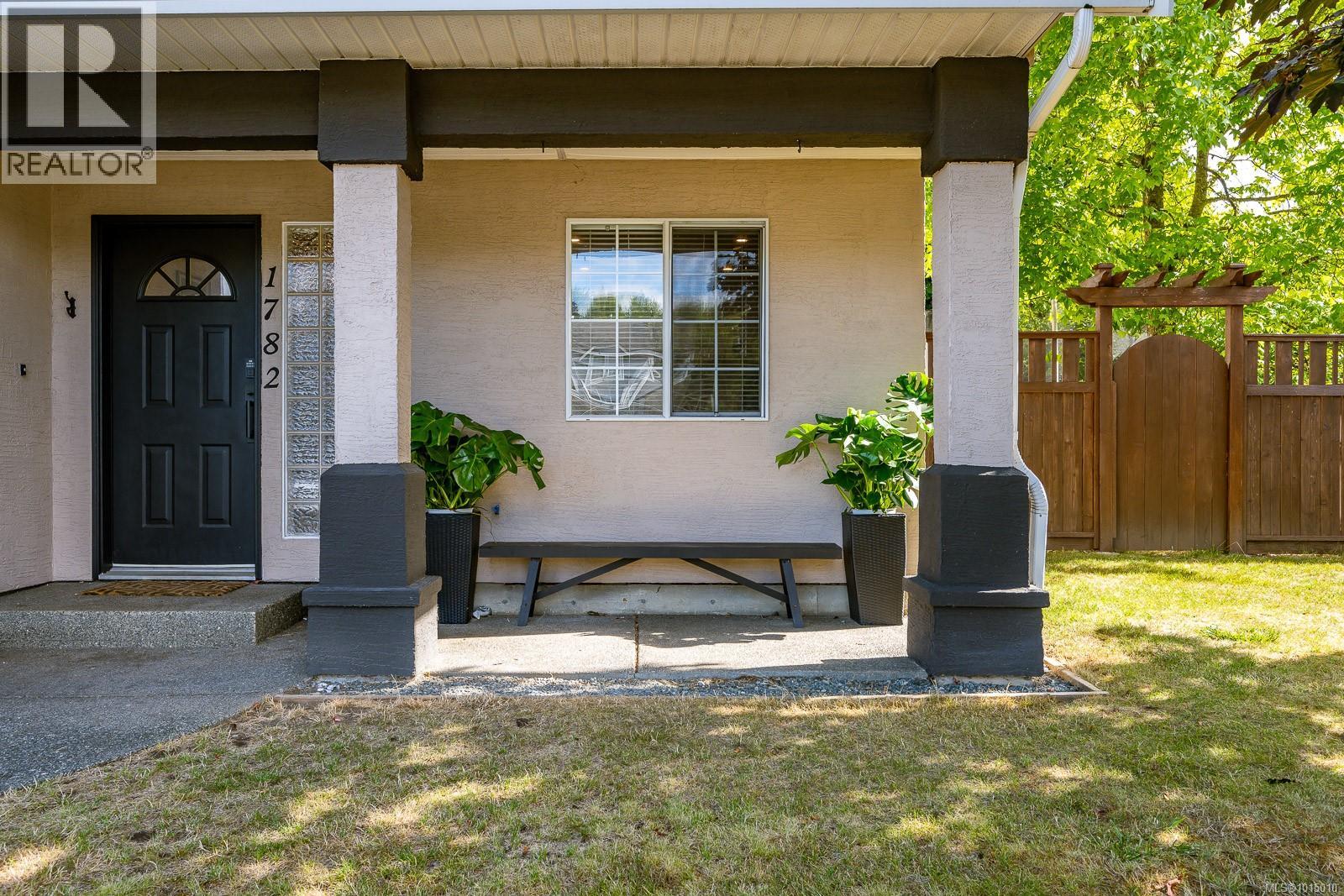 1782 Mallard Dr, Courtenay