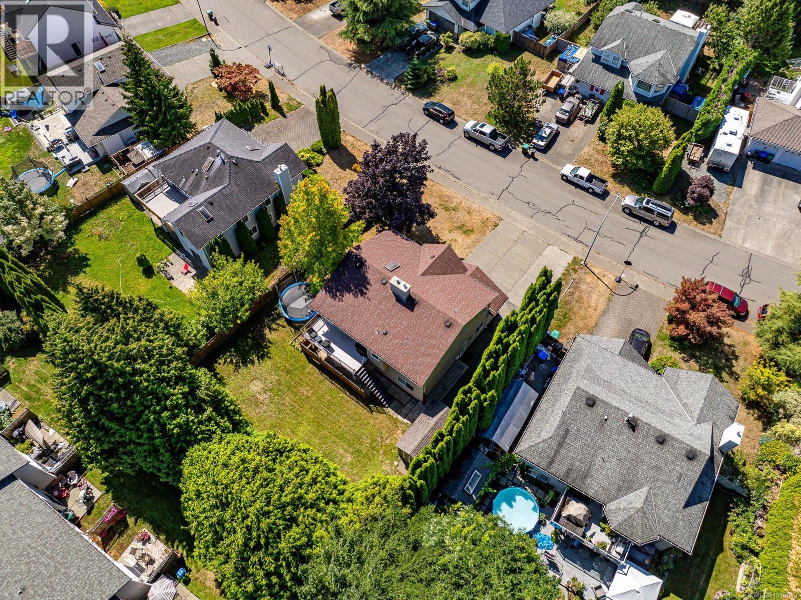 1782 Mallard Dr, Courtenay