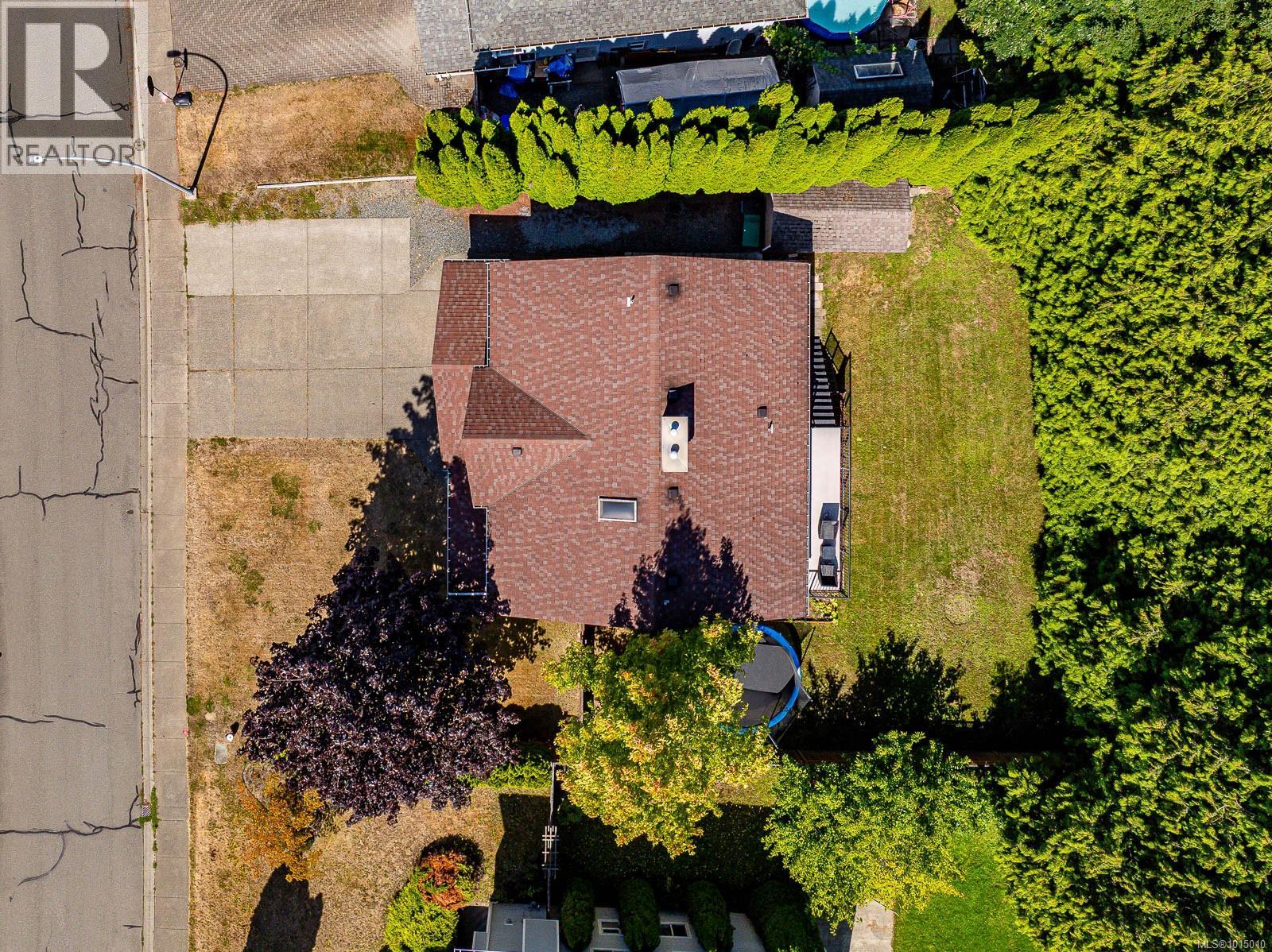 1782 Mallard Dr, Courtenay