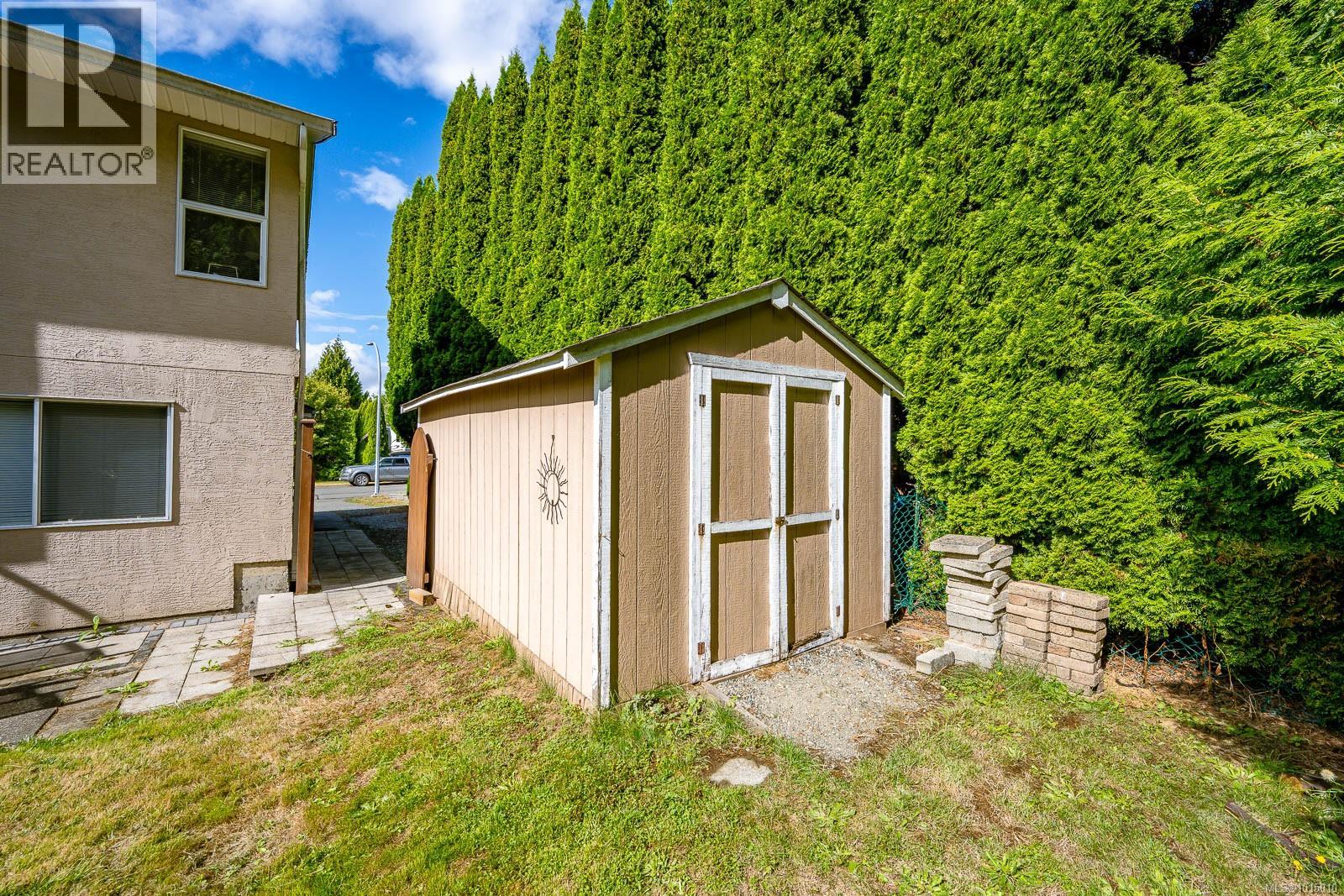 1782 Mallard Dr, Courtenay