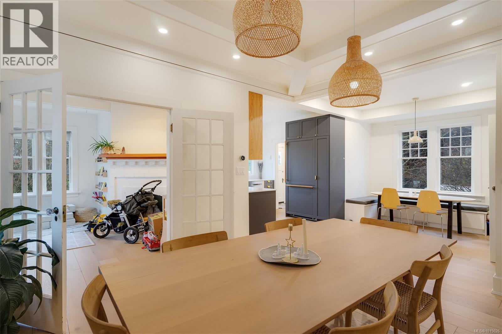 1546 Monterey Ave, Oak Bay