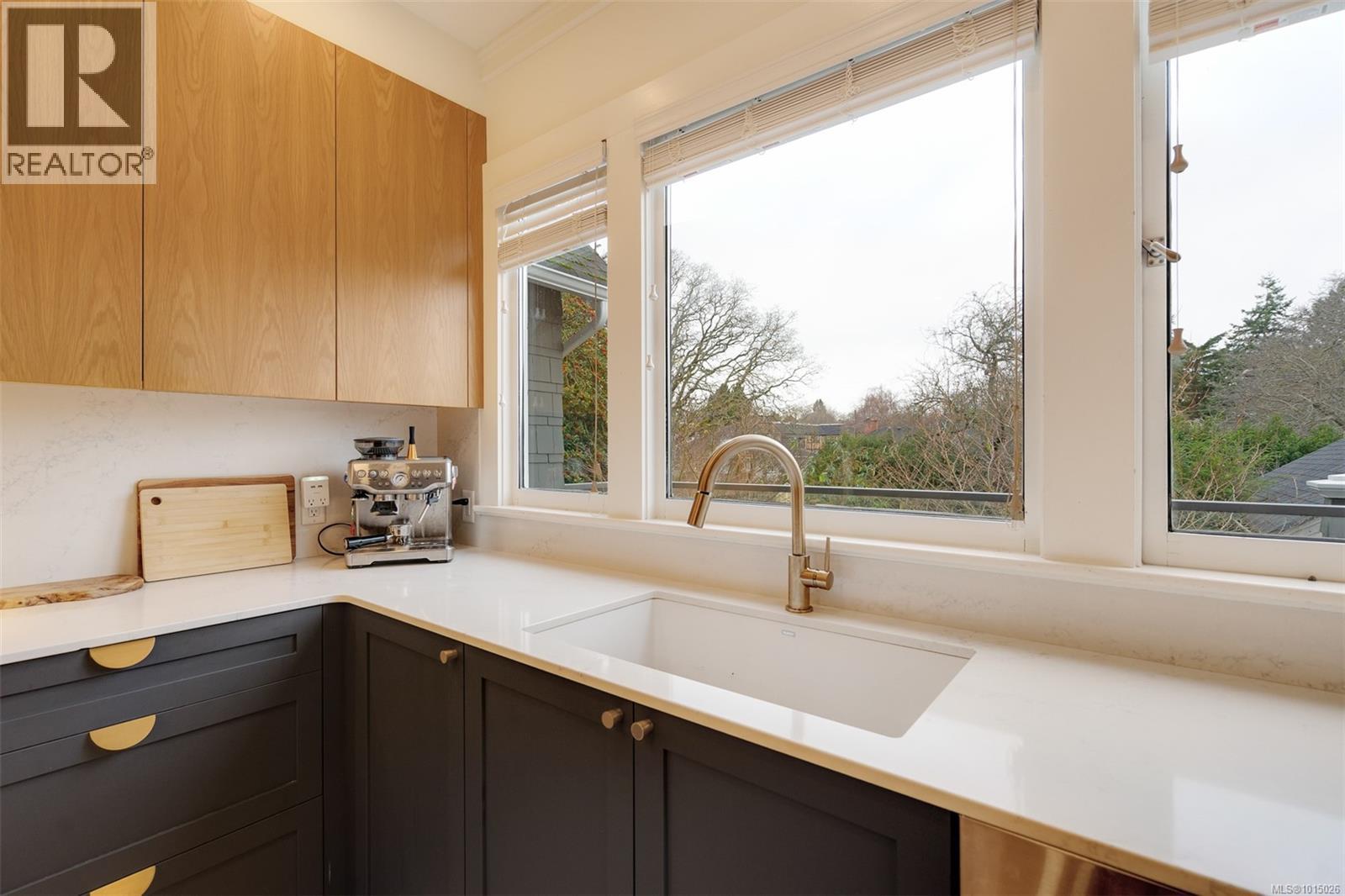 1546 Monterey Ave, Oak Bay