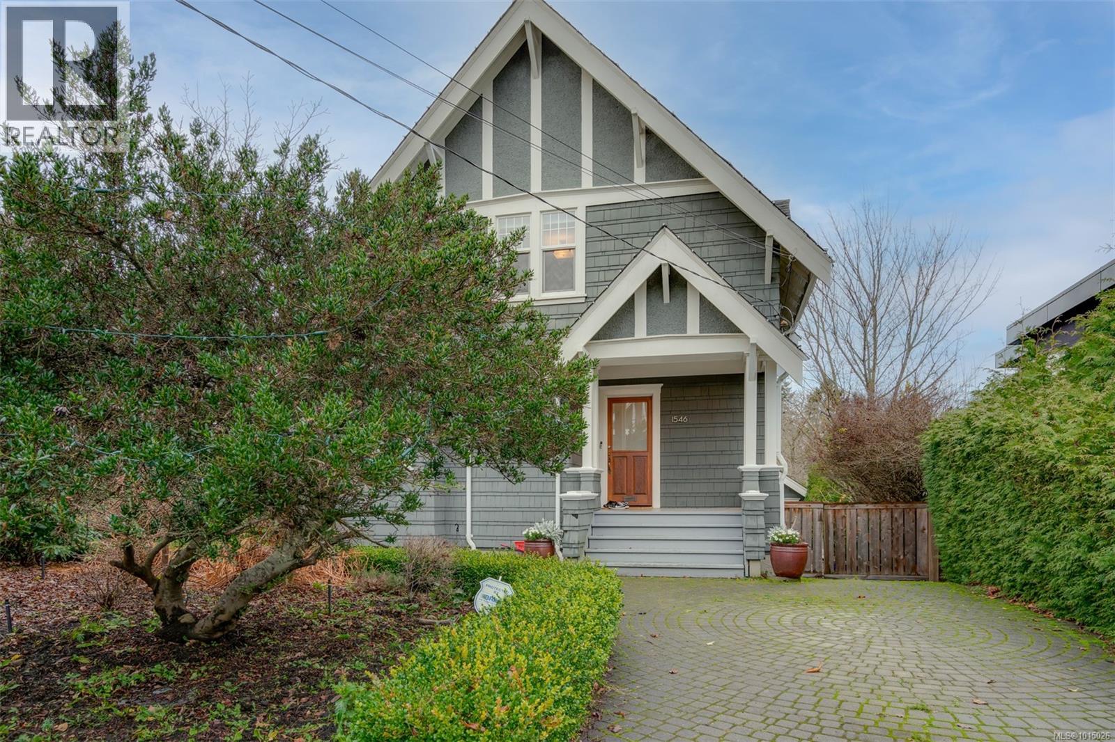 1546 Monterey Ave, Oak Bay