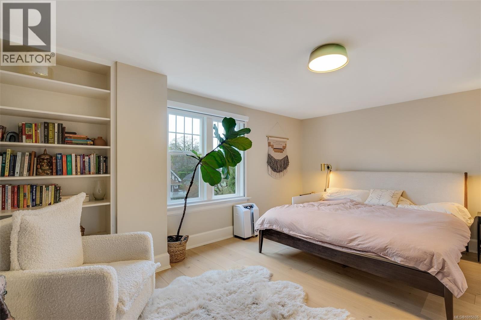 1546 Monterey Ave, Oak Bay