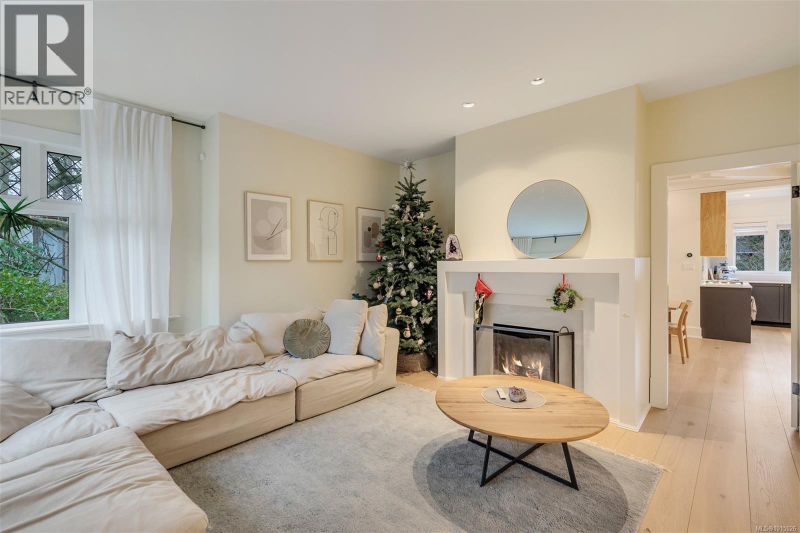 1546 Monterey Ave, Oak Bay