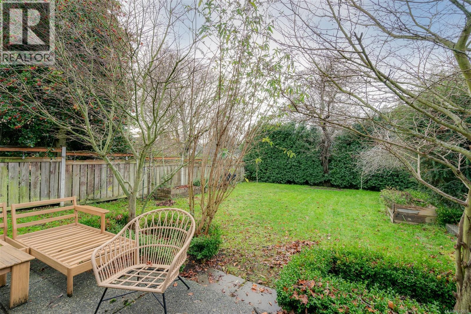 1546 Monterey Ave, Oak Bay