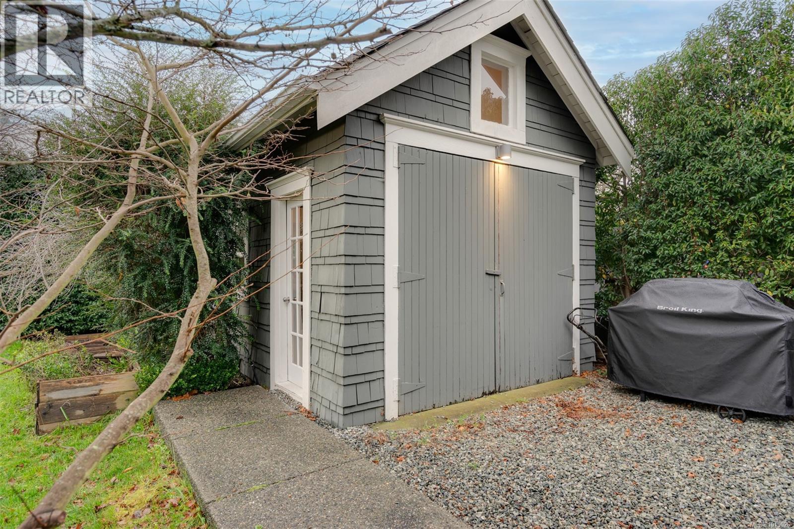 1546 Monterey Ave, Oak Bay