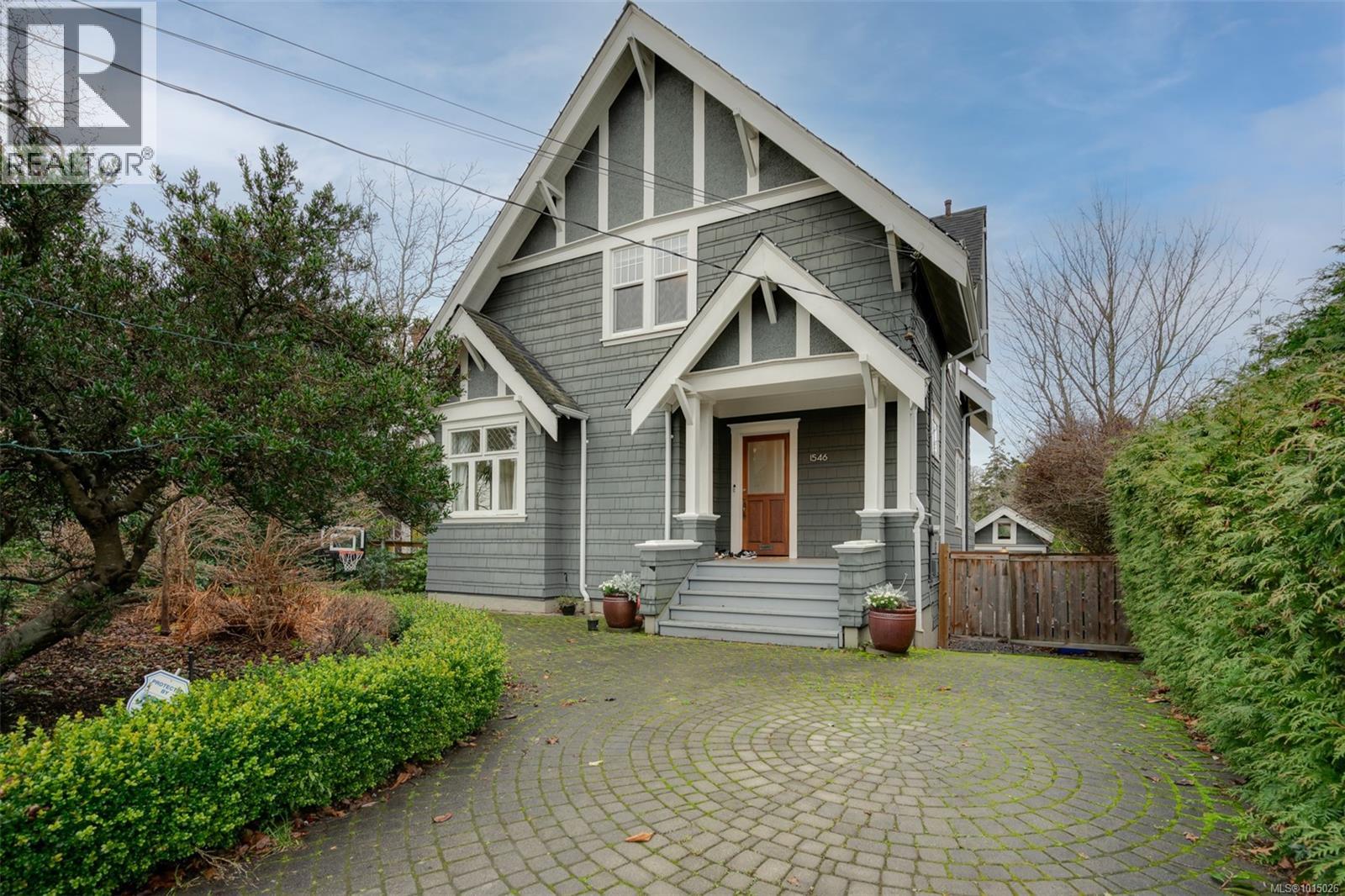 1546 Monterey Ave, Oak Bay