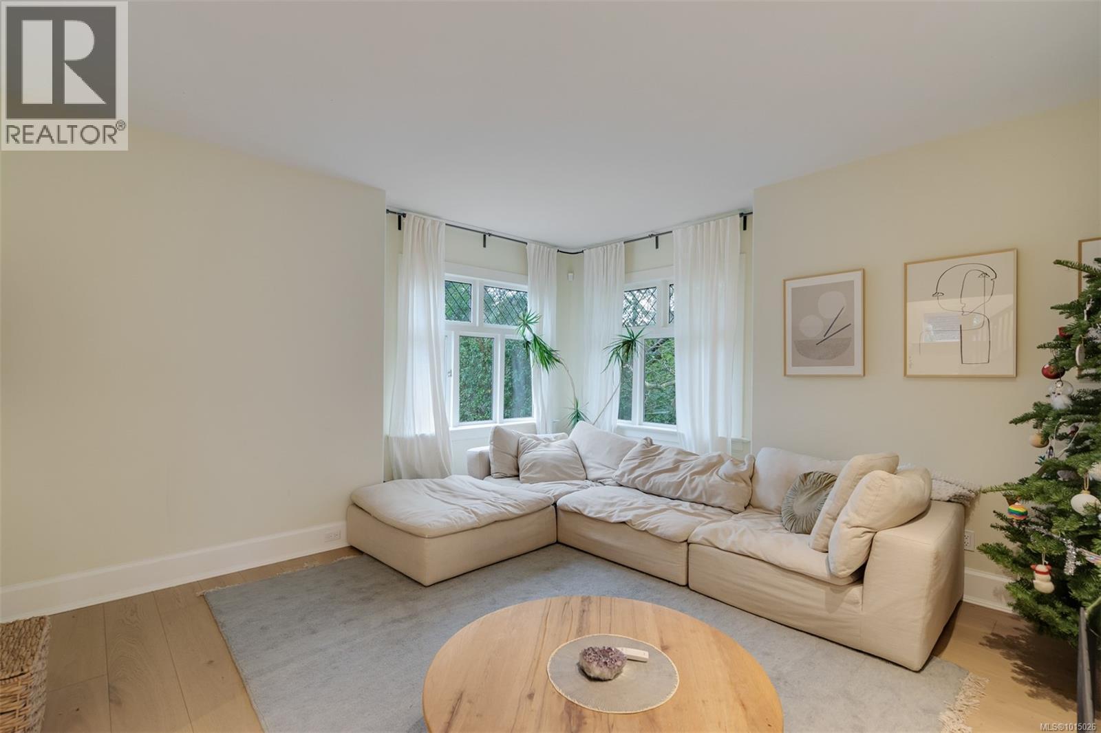 1546 Monterey Ave, Oak Bay