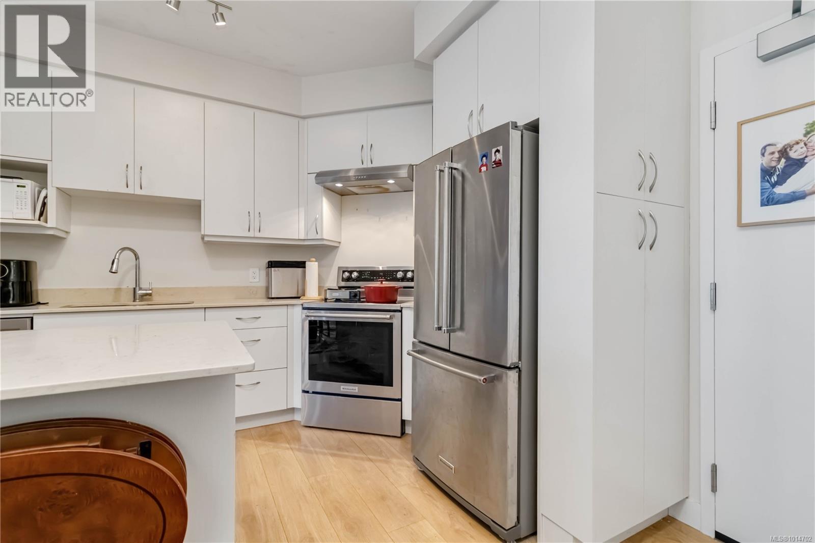 203 6609 Goodmere Road, Sooke