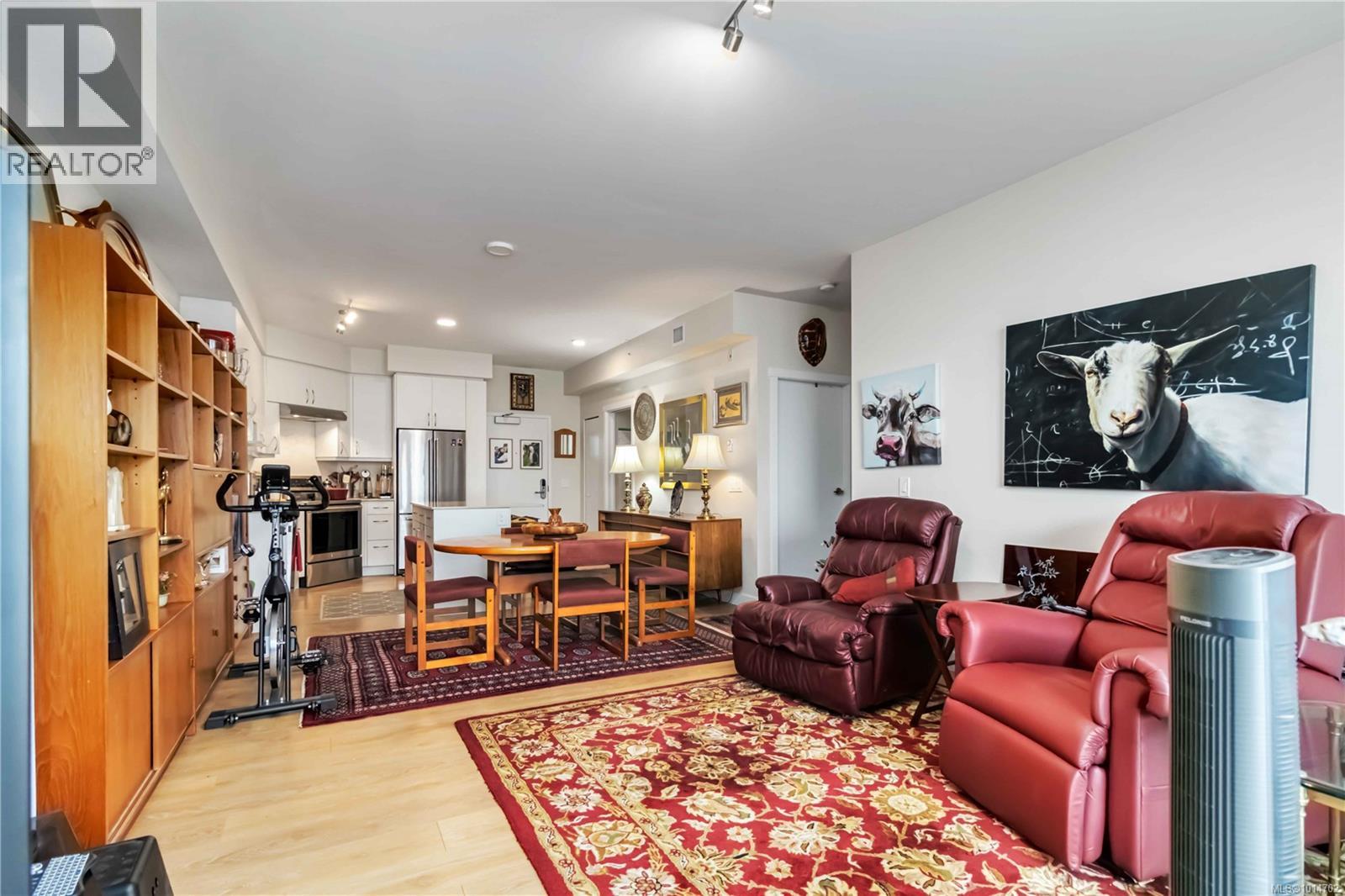 203 6609 Goodmere Road, Sooke