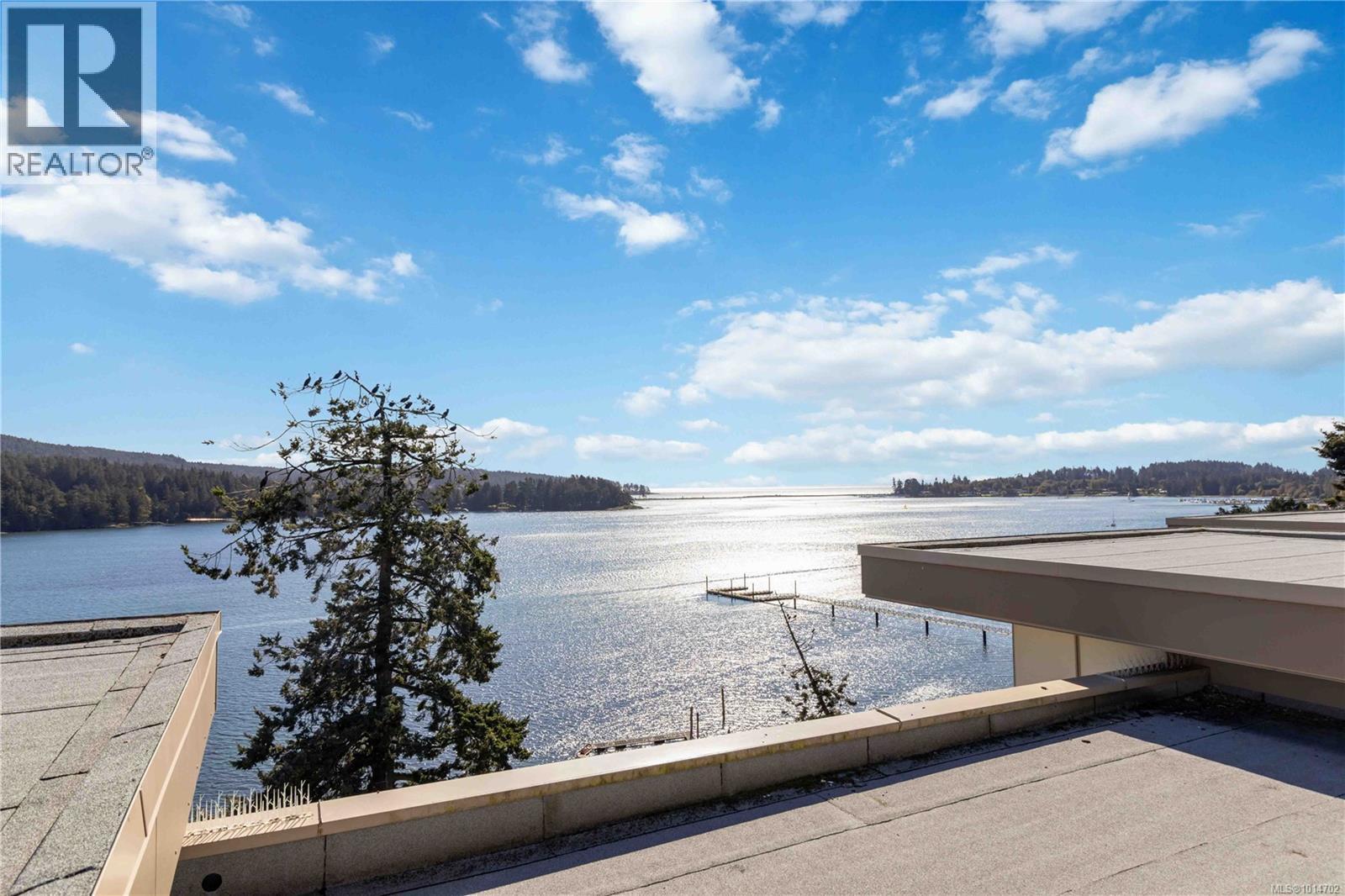 203 6609 Goodmere Road, Sooke