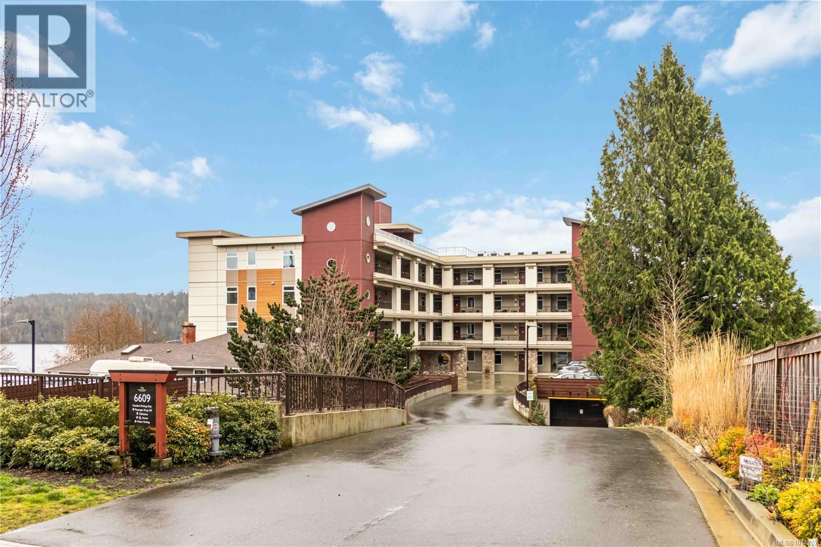 203 6609 Goodmere Road, Sooke