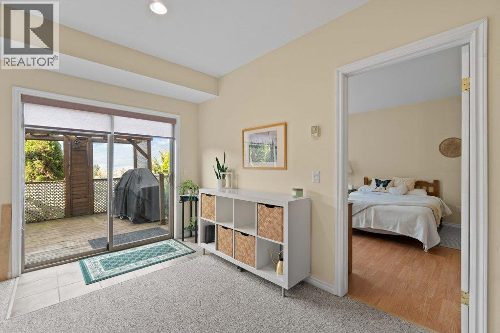 7 881 16 Street Northeast, Salmon Arm