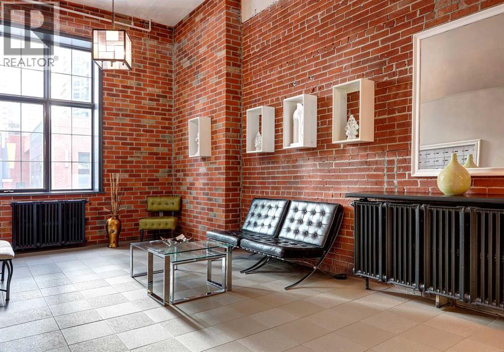 Single Family House Loft for Sale in    Avenue SE Beltline Calgary 