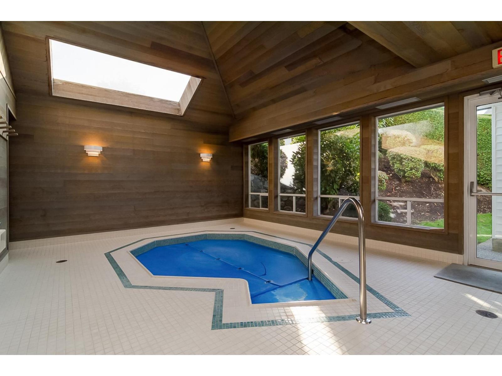 25 3055 TRAFALGAR STREET, Abbotsford